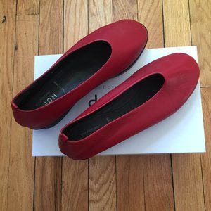 Red Hopp IO slipper - only worn a few times